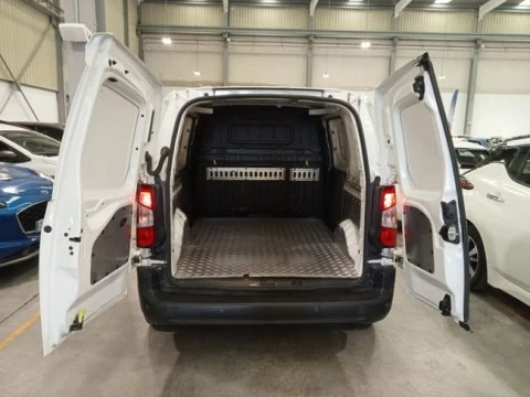 Peugeot Partner Premium Standard 600kg BlueHDi 73kW 4 Puertas