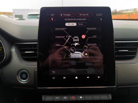 Renault Arkana NUEVO ARKANA TECHNO E-TECH FULL HYBRID 105 KW (145