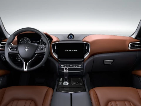 Maserati Ghibli GT L4 330CV Hybrid-Gasolina RWD