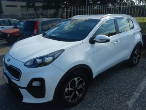 Kia Sportage 1.6 MHEV Business DCT 100kW (136CV) 4X2