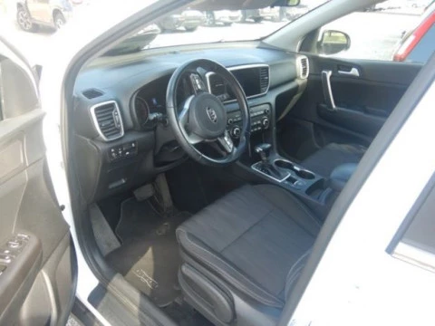 Kia Sportage 1.6 MHEV Business DCT 100kW (136CV) 4X2