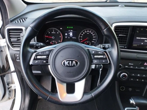 Kia Sportage 1.6 MHEV Business DCT 100kW (136CV) 4X2