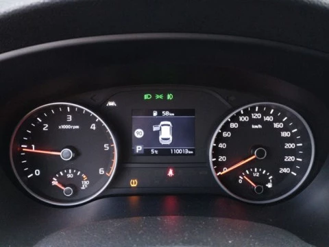 Kia Sportage 1.6 MHEV Business DCT 100kW (136CV) 4X2