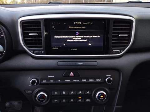 Kia Sportage 1.6 MHEV Business DCT 100kW (136CV) 4X2