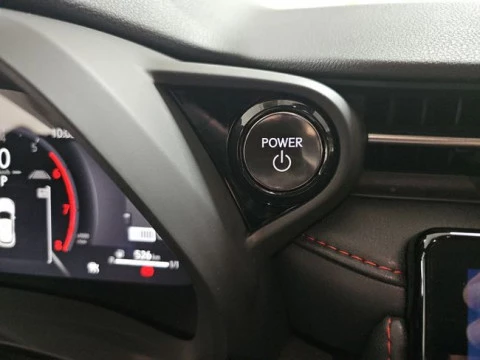 Lexus LBX 1.5 136cv HEV Elegant+ Black