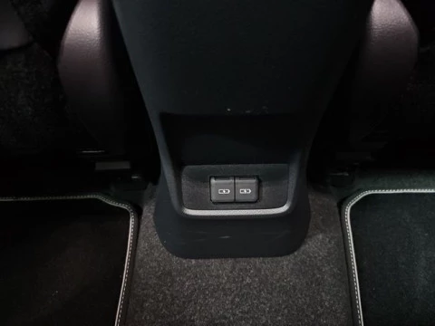 Lexus LBX 1.5 136cv HEV Elegant+ Black