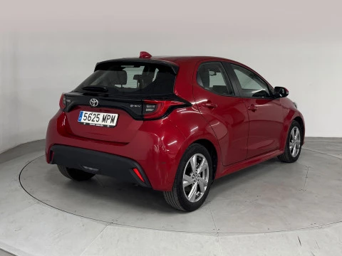 Toyota Yaris 1.5 120H Active Plus