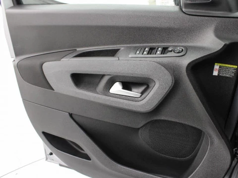 Peugeot Rifter 1.5 BLUEHDI 96KW GT STANDARD AUTO 130 5P