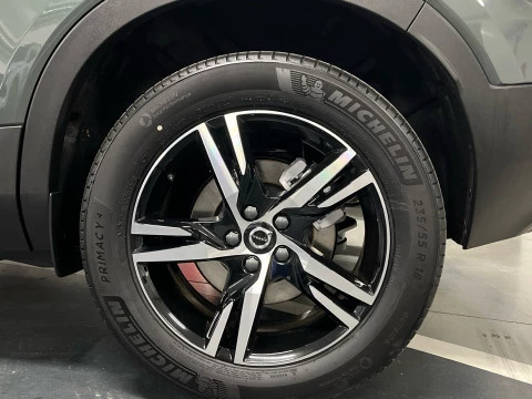 Volvo XC40 XC40 B3 PLUS DARK