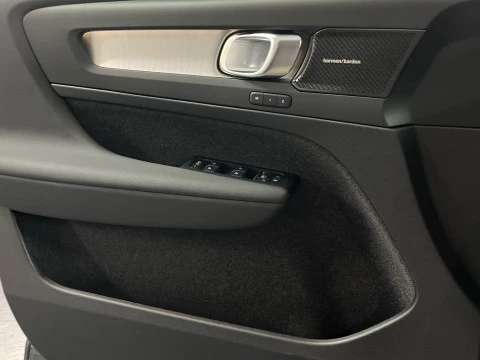 Volvo XC40 XC40 B3 PLUS DARK