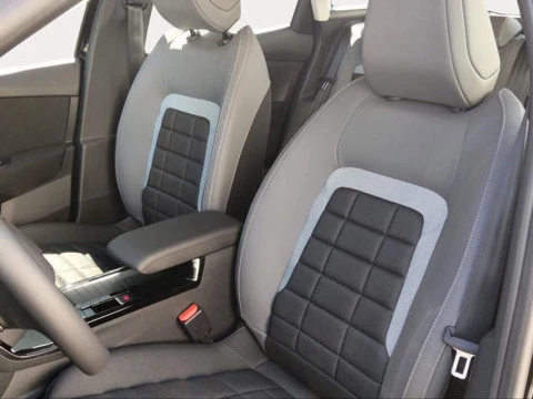 Citroën C4 Hybrid 145 Business Edition e-DCS6 107 kW (145 CV)