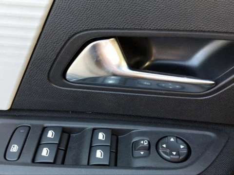 Citroën C4 Hybrid 145 Business Edition e-DCS6 107 kW (145 CV)