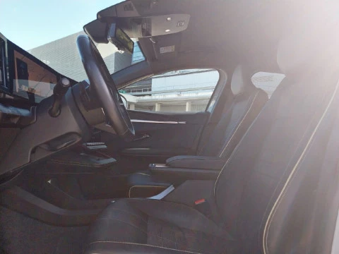 Renault Megane  E-TECH ICONIC 60KW 220CV O.C