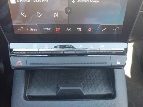 Renault Megane  E-TECH ICONIC 60KW 220CV O.C