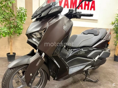 Yamaha XMAX 300