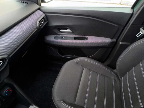 Dacia Jogger EXPRESSION HYBRID 145CV