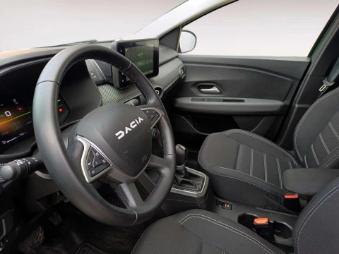 Dacia Jogger EXPRESSION HYBRID 145CV Dacia Jogger EXPRESSION HYBRID 145CV