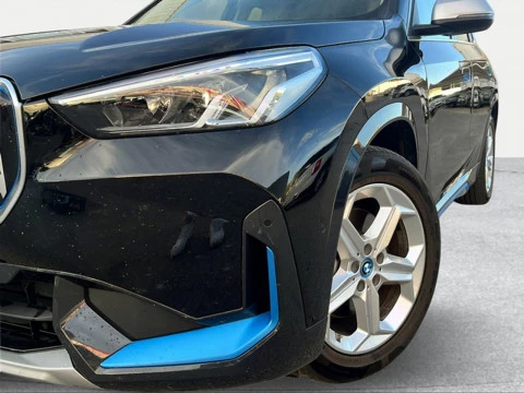 BMW iX1 xDrive30