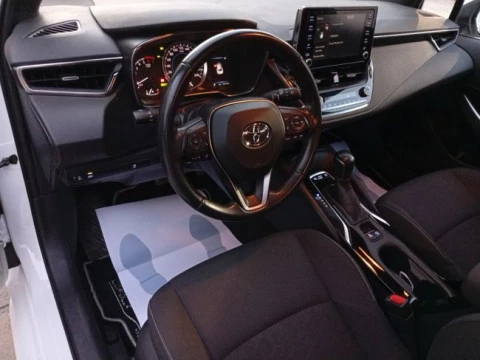 Toyota Corolla 1.8 125H BUSINESS PLUS E-CVT TOU SPORT