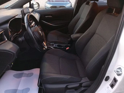 Toyota Corolla 1.8 125H BUSINESS PLUS E-CVT TOU SPORT