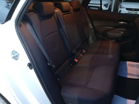 Toyota Corolla 1.8 125H BUSINESS PLUS E-CVT TOU SPORT