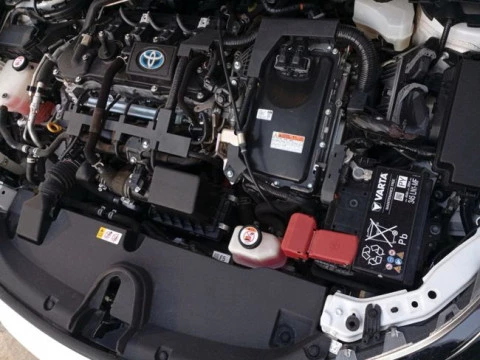 Toyota Corolla 1.8 125H BUSINESS PLUS E-CVT TOU SPORT