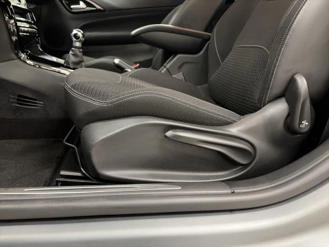 DS 3 PureTech 110 SANDS Givenchy Le Makeup 81 kW (110 CV)