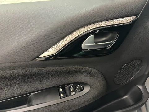 DS 3 PureTech 110 SANDS Givenchy Le Makeup 81 kW (110 CV)