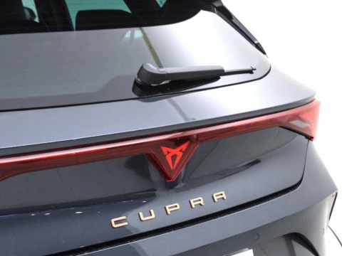 Cupra León 1.5 ETSI MHEV 110KW DSG 150 5P