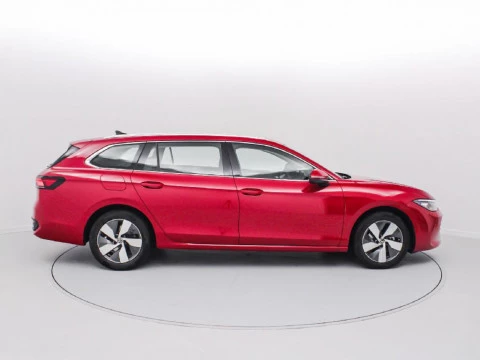 Volkswagen Passat BUSINESS 1.5 ETSI 110 KW (150 CV) AUTOMáTICO DSG 7 VEL.