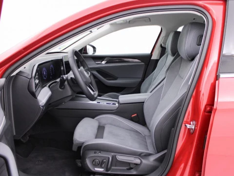 Volkswagen Passat BUSINESS 1.5 ETSI 110 KW (150 CV) AUTOMáTICO DSG 7 VEL.