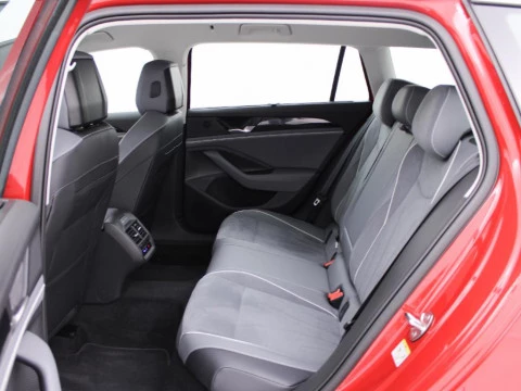 Volkswagen Passat BUSINESS 1.5 ETSI 110 KW (150 CV) AUTOMáTICO DSG 7 VEL.