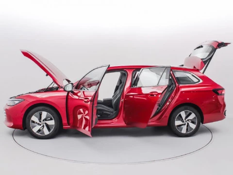 Volkswagen Passat BUSINESS 1.5 ETSI 110 KW (150 CV) AUTOMáTICO DSG 7 VEL.