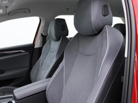 Volkswagen Passat BUSINESS 1.5 ETSI 110 KW (150 CV) AUTOMáTICO DSG 7 VEL.