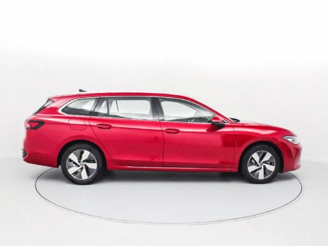 Volkswagen Passat BUSINESS 1.5 ETSI 110 KW (150 CV) AUTOMáTICO DSG 7 VEL.