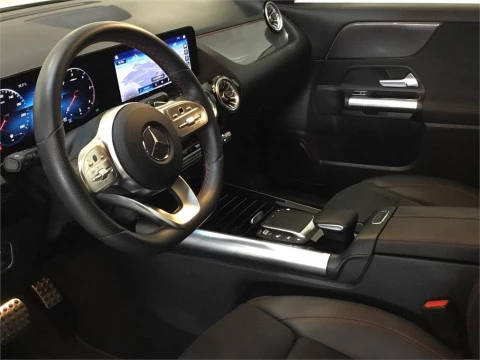 Mercedes-Benz GLA 200 D