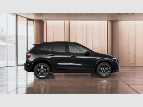 Mercedes-Benz GLA  250 e con tecnologia hibrida EQ