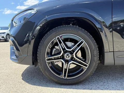 Mercedes-Benz GLA  250 e con tecnologia hibrida EQ