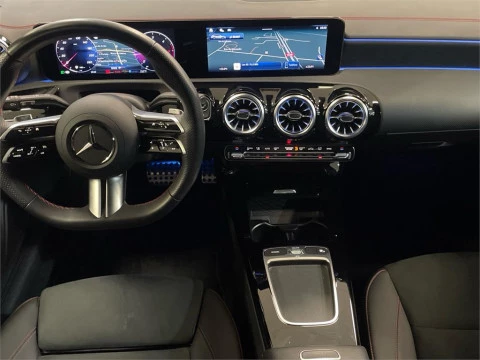 Mercedes-Benz CLA 200 D DCT Shooting Brake