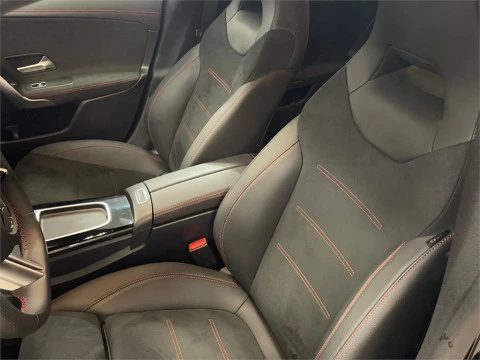 Mercedes-Benz CLA 200 D DCT Shooting Brake