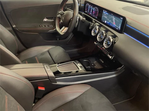 Mercedes-Benz CLA 200 D DCT Shooting Brake