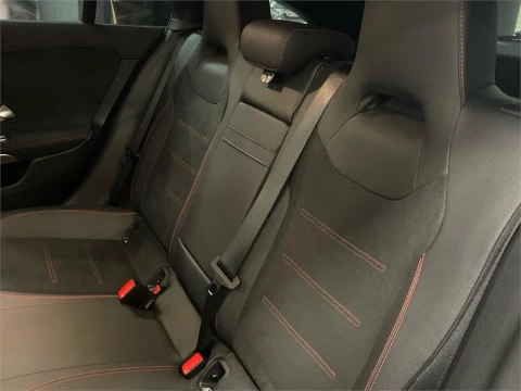 Mercedes-Benz CLA 200 D DCT Shooting Brake