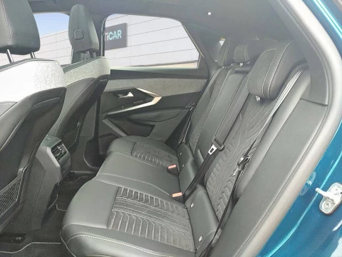 Peugeot e-3008 GT Eléctrico 157kW