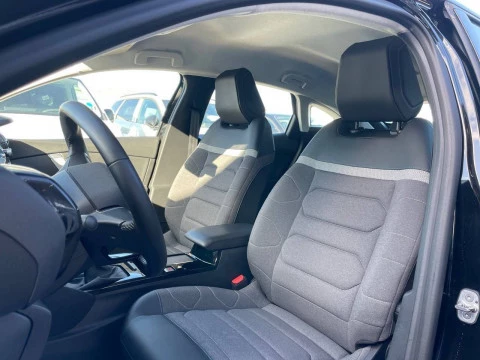 Citroën C4 BlueHDi 130 S&S EAT8 Shine