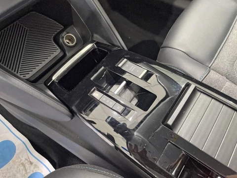 Citroën C4 BlueHDi 130 S&S EAT8 Shine