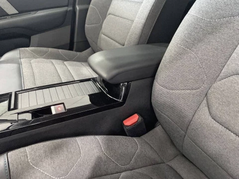 Citroën C4 BlueHDi 130 S&S EAT8 Shine