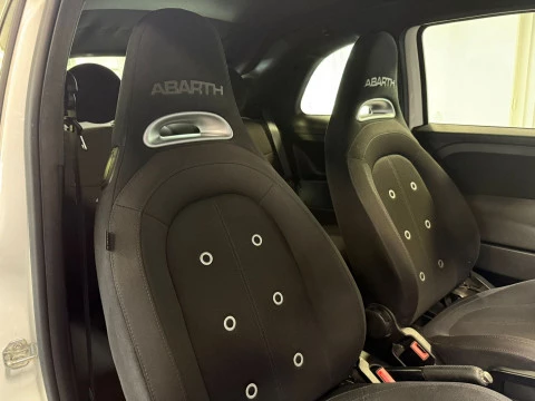 Abarth 500C 1.4 16v T-Jet 595 107kW (145CV) E6