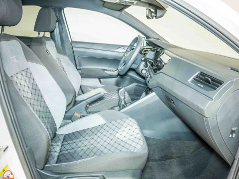 Volkswagen Polo R-Line 1.0 TSI 70kW (95CV)