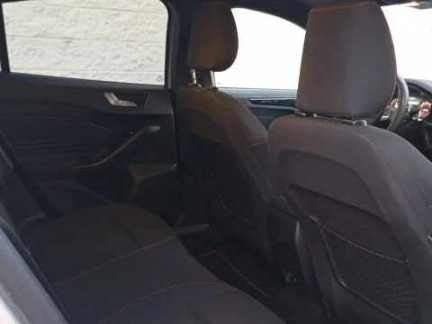 Ford Focus 1.0 Ecoboost MHEV 92kW ST-Line X