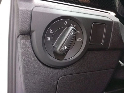 Volkswagen T-Cross R-Line 1.0 TSI 85 kW (115 CV) DSG